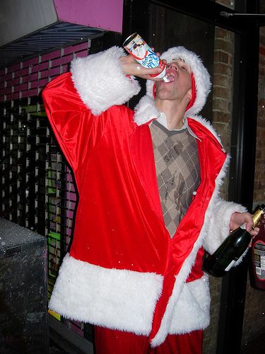 Santas took over the whole world (57 photos)