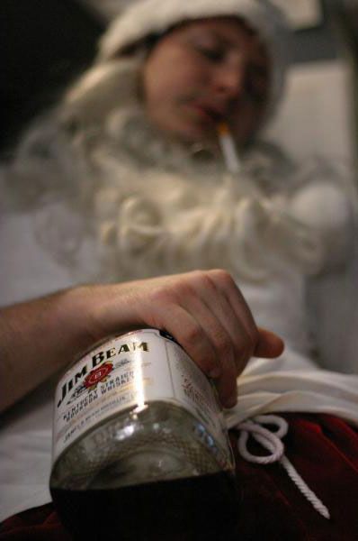 Santas took over the whole world (57 photos)