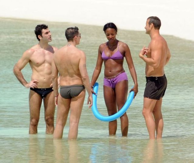 Naomi Campbell got some weight (7 photos)