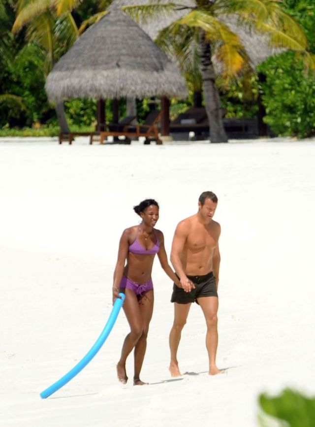 Naomi Campbell got some weight (7 photos)