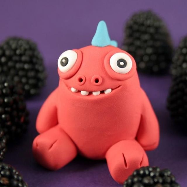 Modeling clay monsters (70 photos)