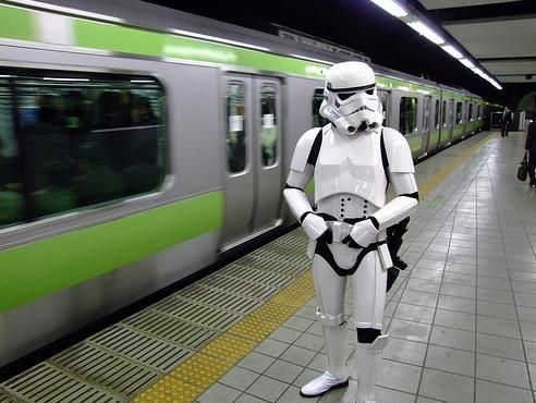 Stormtroopers in everyday life (23 photos)