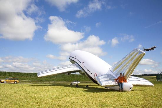 An inflatable plane (42 photos)