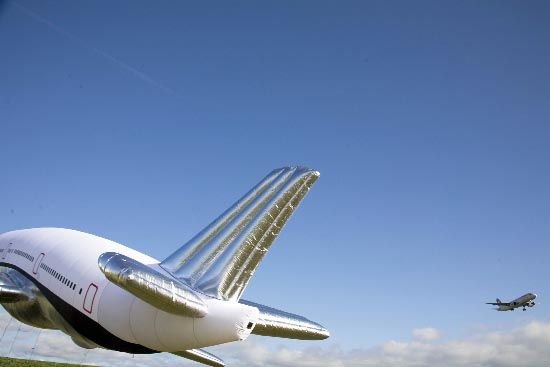 An inflatable plane (42 photos)