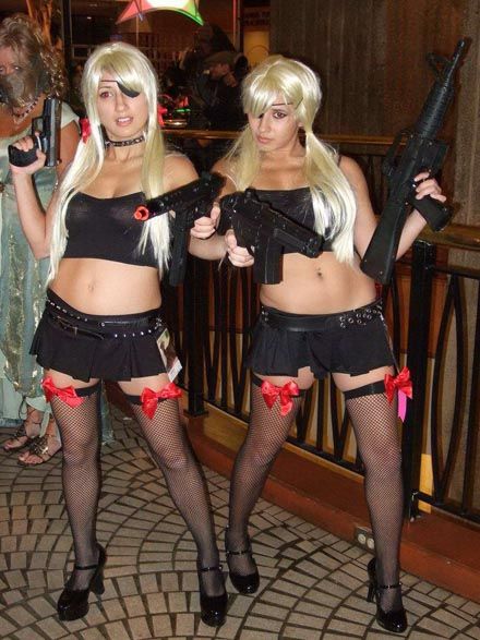The cosplay girls (23 photos)