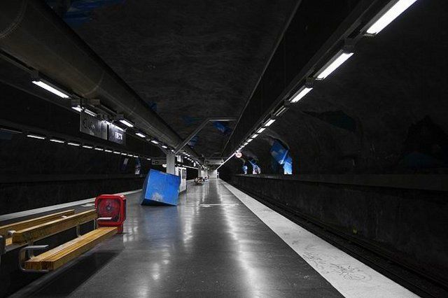 Stockholm subway, very creative! (17 photos)
