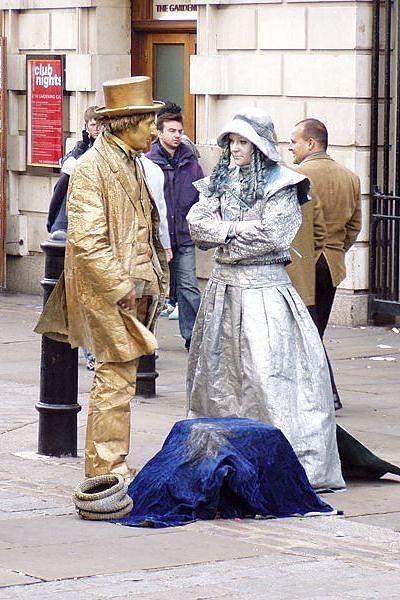 Amazing statues come alive (15 photos)
