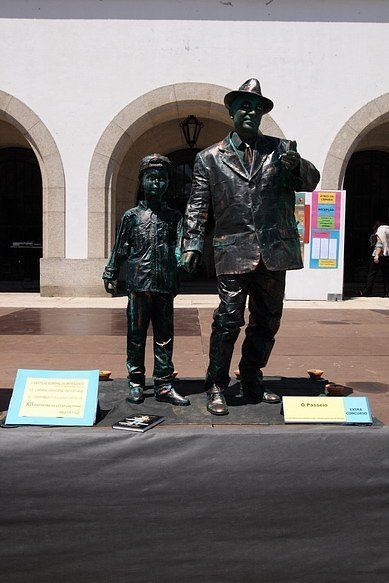 Amazing statues come alive (15 photos)