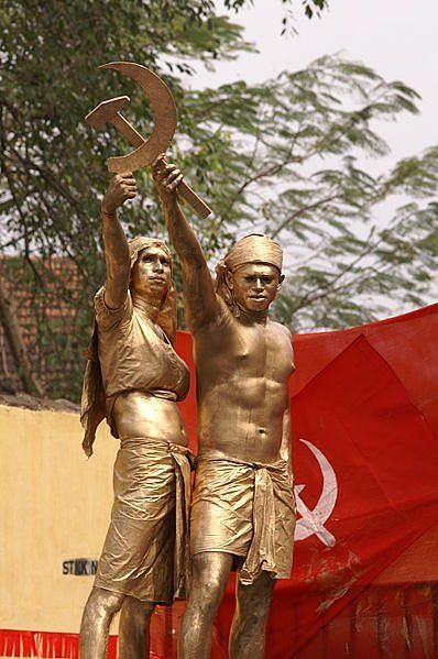 Amazing statues come alive (15 photos)
