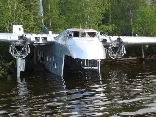 Abandoned planes (29 photos)