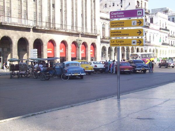 On Cuba’s roads… (37 photos)