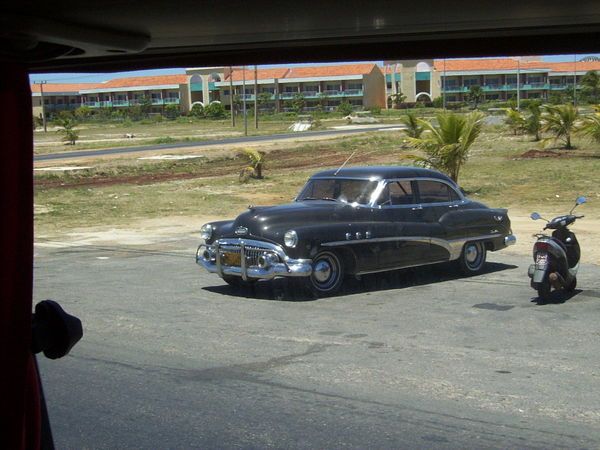 On Cuba’s roads… (37 photos)