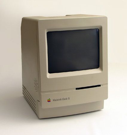 25 years of Apple evolution in pictures (97 photos)