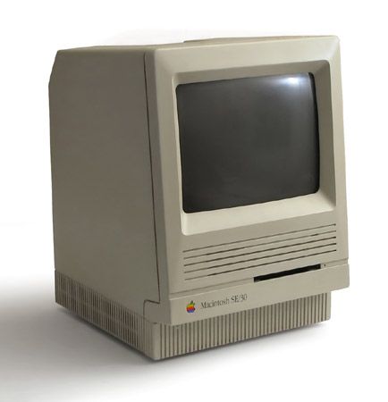 25 years of Apple evolution in pictures (97 photos)
