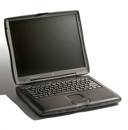 25 years of Apple evolution in pictures (97 photos)