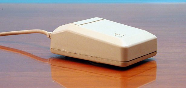 25 years of Apple evolution in pictures (97 photos)