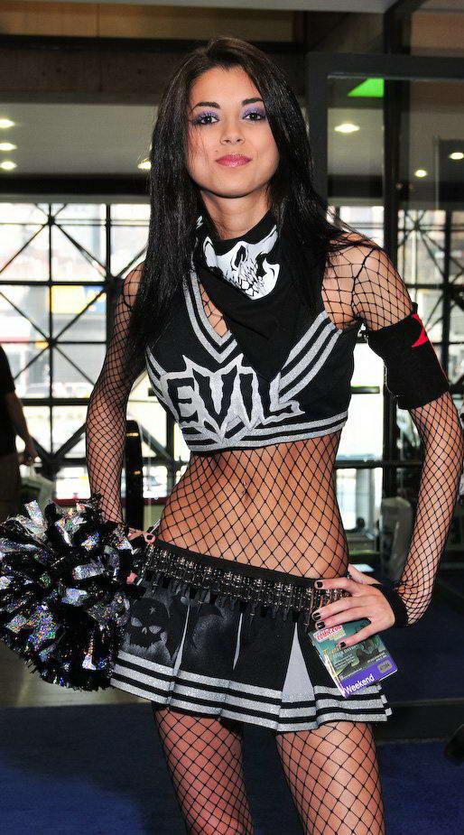 Cosplay girls (35 photos)