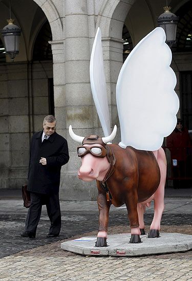 Cow Parade in Madrid (22 photos)