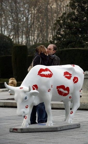 Cow Parade in Madrid (22 photos)