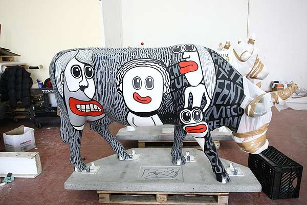 Cow Parade in Madrid (22 photos)