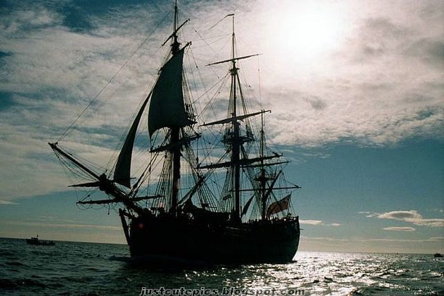 Turk pirate ship (12 photos)