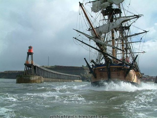 Turk pirate ship (12 photos)
