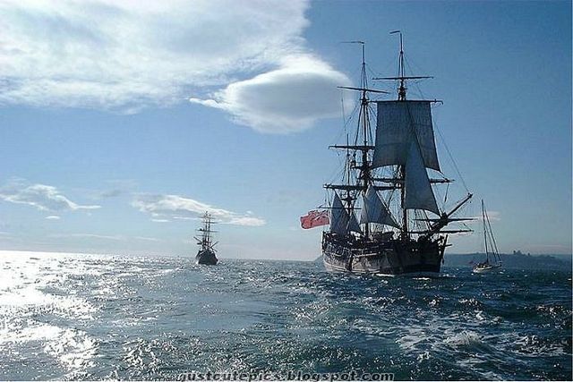 Turk pirate ship (12 photos)