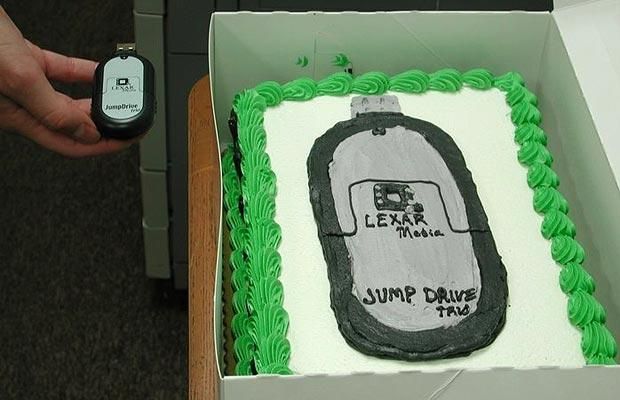Weird cakes (17 photos)
