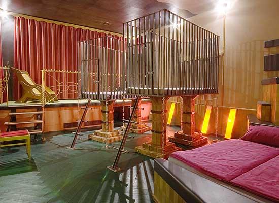 The oddest hotels in the world (15 photos)