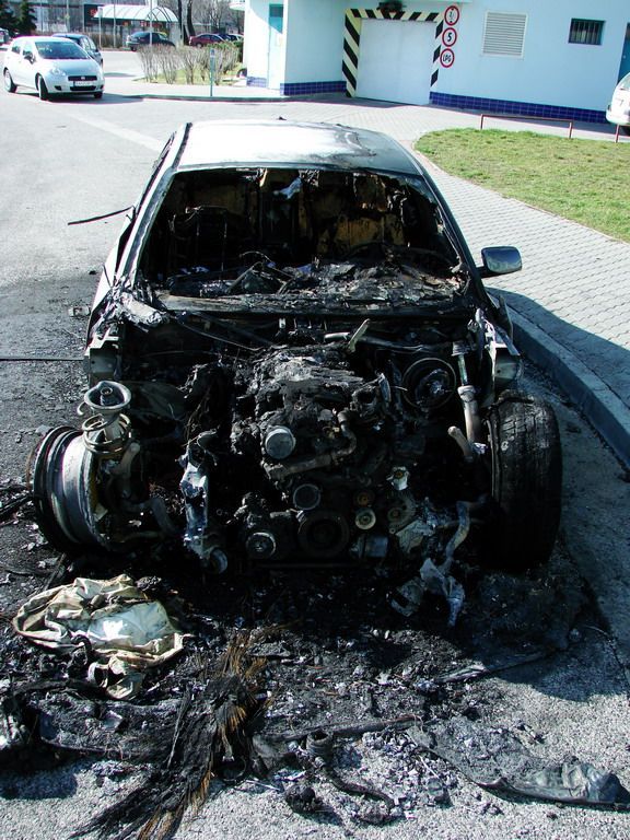 Horrible! Burned cars (9 photos)