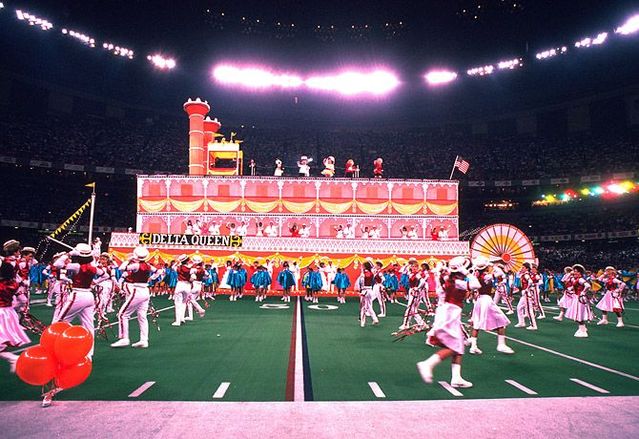 Super Bowl Entertainment (17 photos)