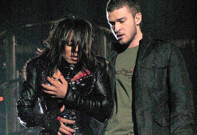 Super Bowl Entertainment (17 photos)