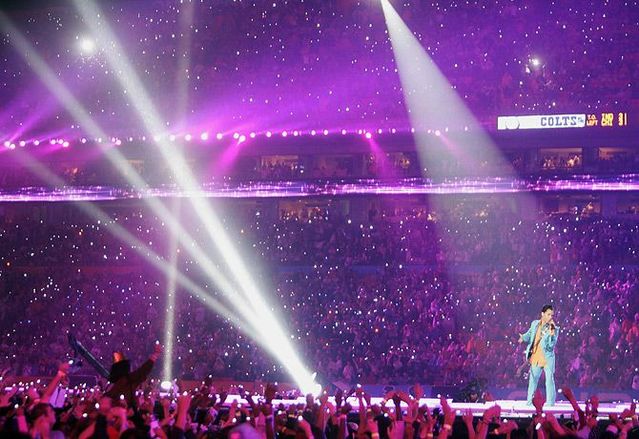 Super Bowl Entertainment (17 photos)