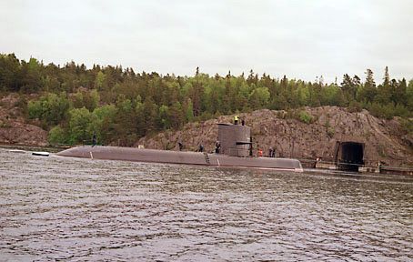 Underground Swedish base (17 photos)