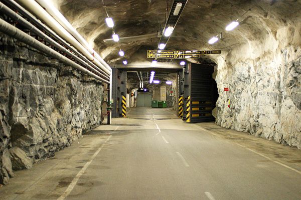 Underground Swedish base (17 photos)