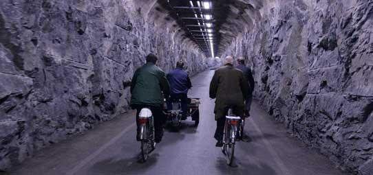 Underground Swedish base (17 photos)