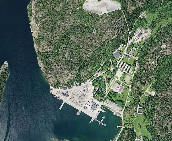 Underground Swedish base (17 photos)