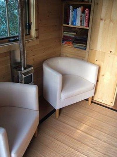 The smallest house in the world (6 photos)