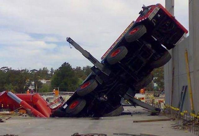 How to destroy quickly $4 million (4 photos)