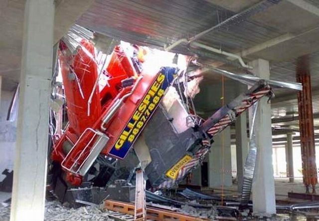 How to destroy quickly $4 million (4 photos)