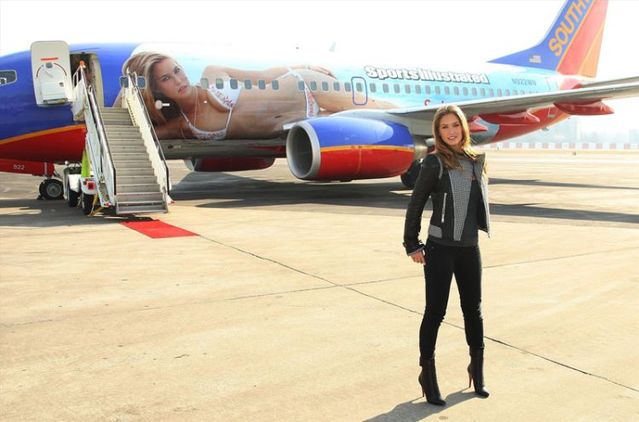 Bar Rafaeli at launch SI plane (20 photos)