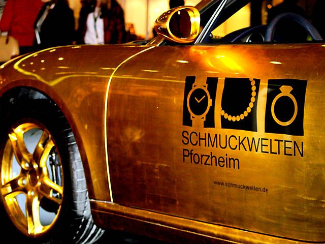 What people can do with their cars… (23 photos)