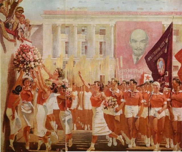 Soviet women drawn by Soviet painters (15 photos)