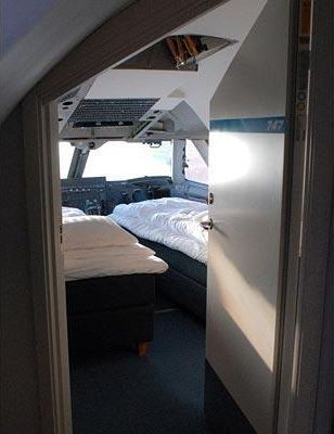 Plane converted into a hostel in Stockholm (14 photos)