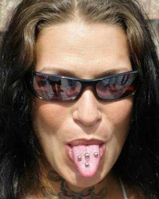 Show your tongue. Excellent photo series (40 photos)