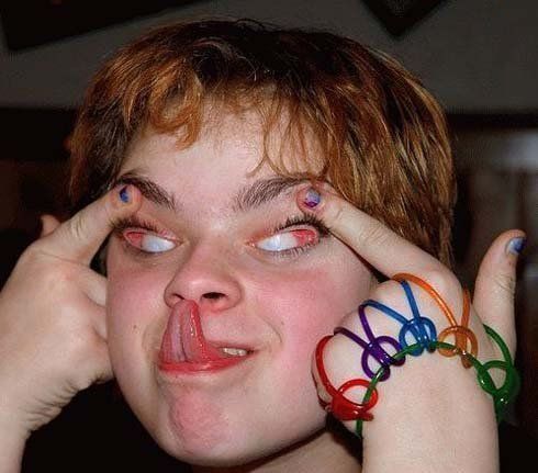Show your tongue. Excellent photo series (40 photos)