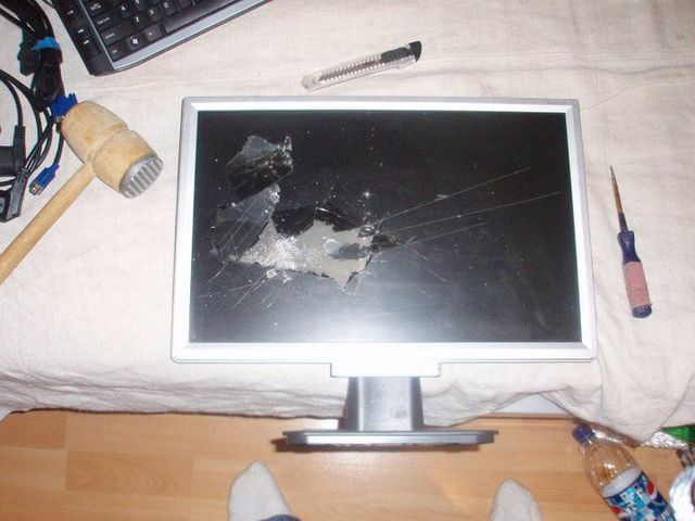 How to waste your money! (12 photos)