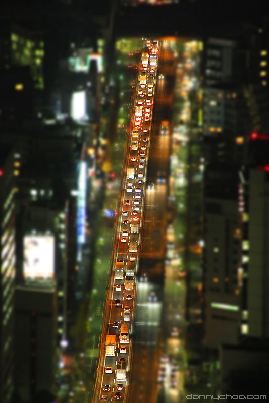 Tokyo by night (23 photos)