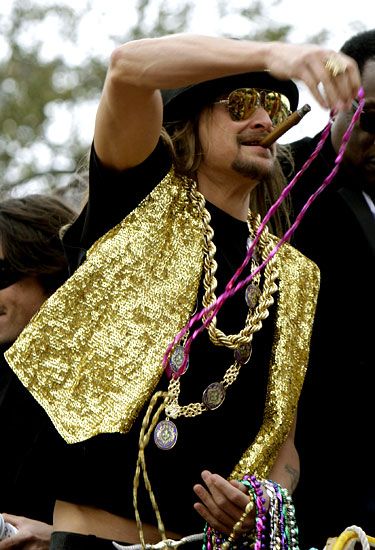 Celebrities at the Carnivals (Rio, New Orleans) (41 photos)