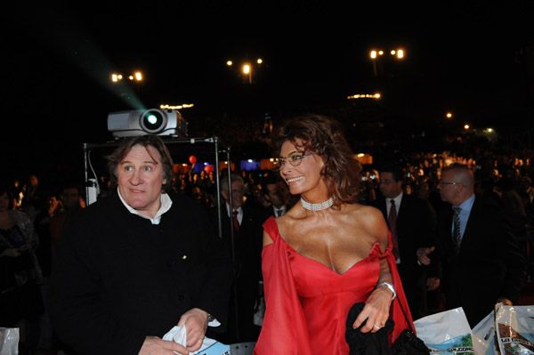 Celebrities at the Carnivals (Rio, New Orleans) (41 photos)